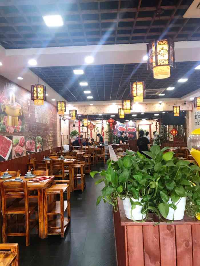 贾氏龙虾·烧烤·羊蝎子涮羊肉(施新店)-"羊蝎子火锅选了不辣的口味
