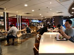 大堂-肯德基(中心书城店)