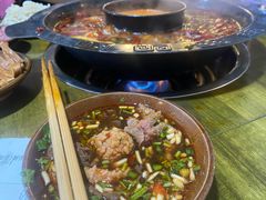 -黄潇洒老火锅(九眼桥宏济巷店)