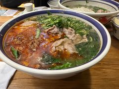 -云阿蛮云南生烫牛肉米线(奉贤路店)