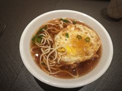 -阿瓦山寨·湘菜现炒·剁椒鱼头王(咸阳总店)