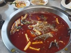 -忘情水鱼头·鲜鱼火锅(滨江中路店)