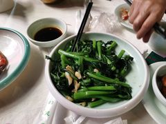 -五谷芳乳鸽王(梅沙老店)