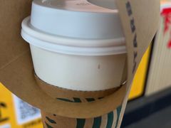 热美式-星巴克(广州南站A18检票口楼上)