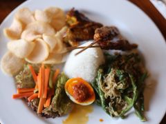 -Pundi Pundi Restaurant