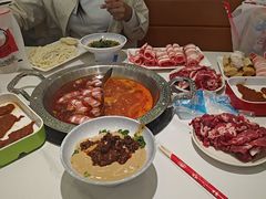 -嘎琉鲜切牛肉自助火锅