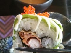 牛油果软壳蚧卷-羽山料理
