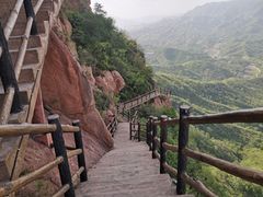 -黄金寨原生态旅游区