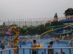 -青年湖公园水上世界