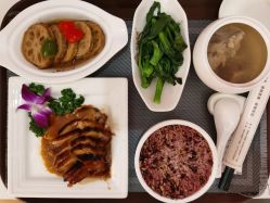 -梓爱月子中心(花都店)