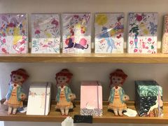 -恋物百货商店(华侨城店)