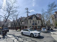 -衡山路(地铁站)