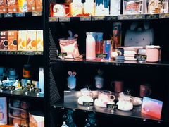 -星巴克(上海虹桥新天地二店)