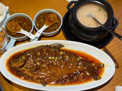 -莲餐厅·湖北菜·潜江小龙虾店(愚园路店)