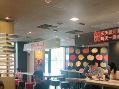 大堂-麦当劳(王顶堤店)