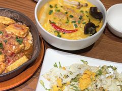 -云海肴·汽锅鸡·云南菜(天山百盛优客店)