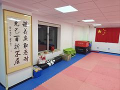 -adidas壹跆运动馆(世纪经贸大厦店)