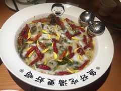老坛酸菜鲈鱼-江渔儿酸菜鱼(映月湖环宇城店)