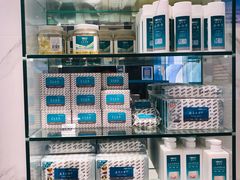 -福奈特洗衣·洗鞋·奢侈品护理(百联中环店)