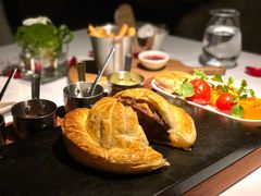 惠灵顿牛排-燃扒房Steakhouse(皇庭店)