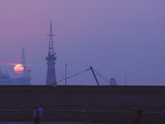 -东港音乐喷泉广场