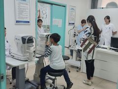 -上海大学附属上海和平眼科医院