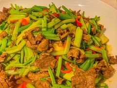 小炒黄牛肉-小厨师·二十年沈家门小海鲜(百井坊巷店)