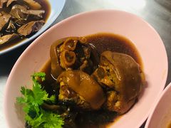 -Kha Mu Charoensang(Silom)