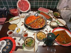 贵州现舀红酸汤和牛牛油鸳鸯锅底-江北北火锅馆·公路夜市(魏公村店)