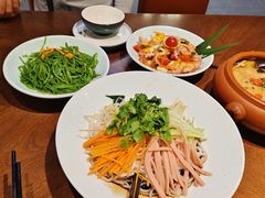 -老滇山寨•云南特色菜•地方菜•民族风情歌舞表演(世纪金源店)