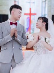 点击看大图 -Lady Jane高端婚纱礼服馆