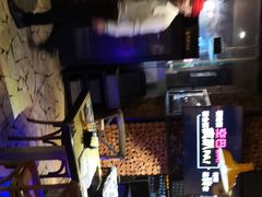 -何师烧烤·香辣蟹·川菜·30年老品牌(太古里旗舰店)