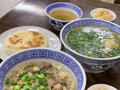 -崇德楼水盆牛羊肉泡馍馆(文艺路店)