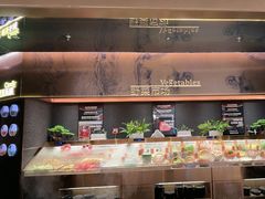 -一绪に和牛寿喜烧(罗湖益田假日店)