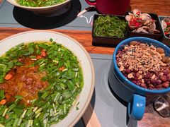 -八月美食小馆(银泰城总店)