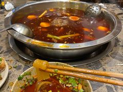 -肖肖酸萝卜鱼火锅(总店)