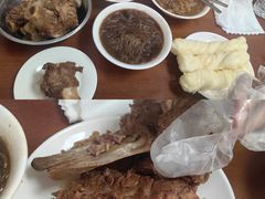 -王记酱骨头馆(新华路一店)