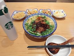-舌尖尖·兰州牛肉面(浦东机场店)