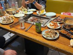 -钦瓦台时尚自助餐厅(银泰城店)