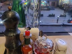 -斯普汇生蚝牛排馆(中骏世界城店)