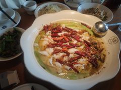 -江渔儿酸菜鱼专门店(明珠广场店)