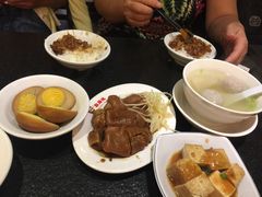 -胡须张鲁肉饭(美食文化馆店)