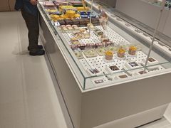 -好利来(上海长宁龙之梦店)