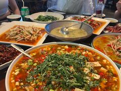-三叔特色自贡菜(中海国际店)