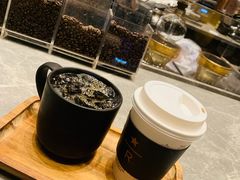 -星巴克臻选(南京艾尚天地店)