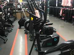 -迪卡侬(西三旗店)
