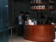 -UNI UNI(环亚凯瑟琳店)