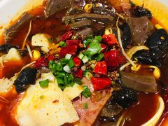 -渝是乎酸菜鱼(龙旗购物中心店)