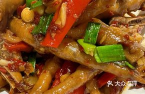 Stir-fried Braised Chicken Feet