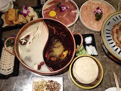 -三人行骨头王火锅(长寿店)